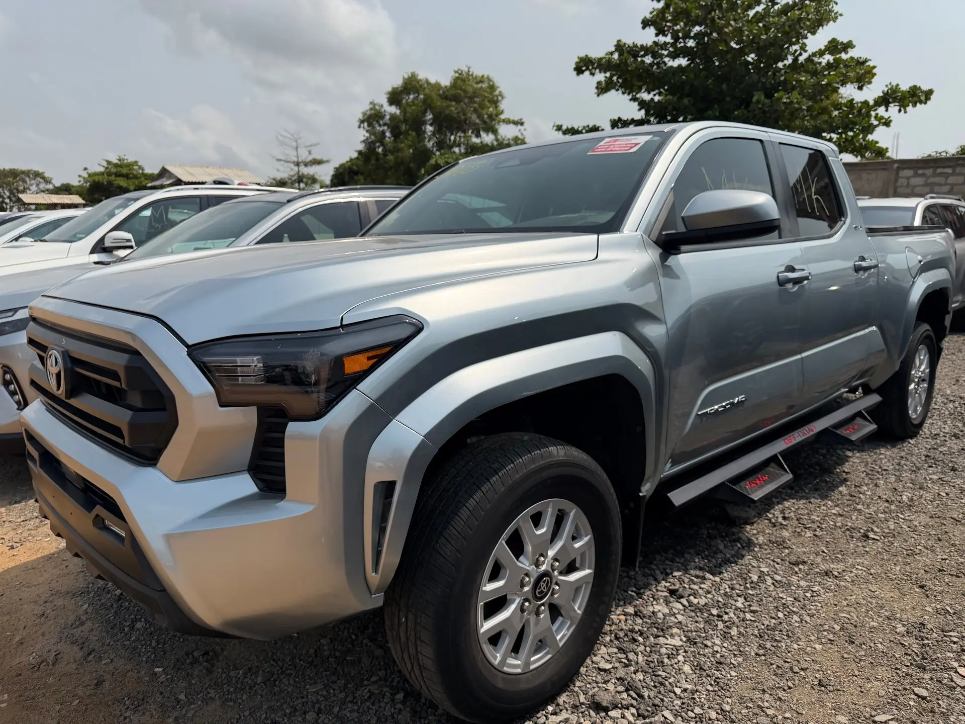 Toyota Tacoma SR5 2025
