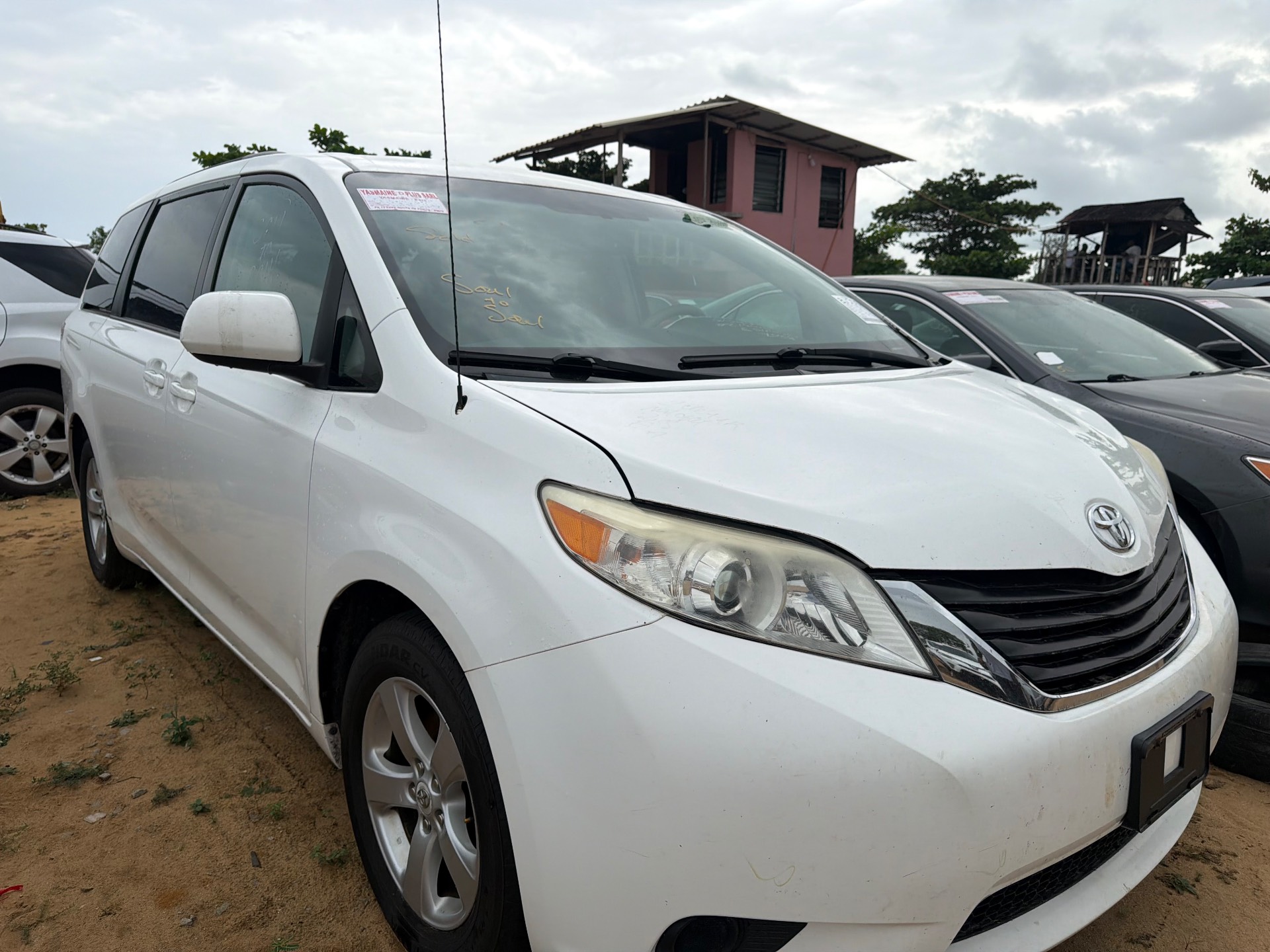 Toyota Sienna 2012