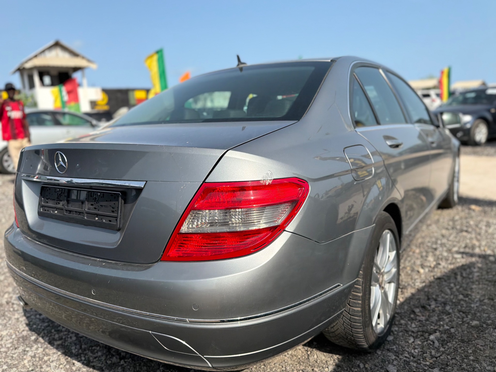 MERCEDES-BENZ C-200 2011