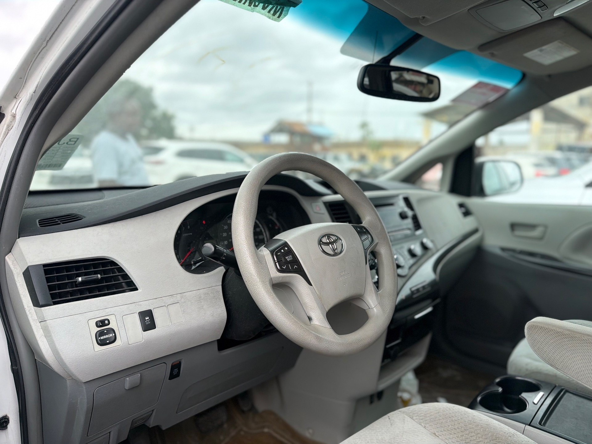 Toyota Sienna 2012