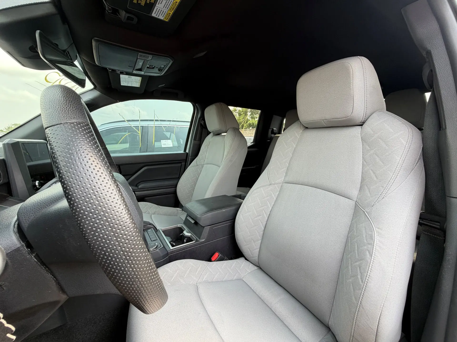 Toyota Tacoma SR5 2025