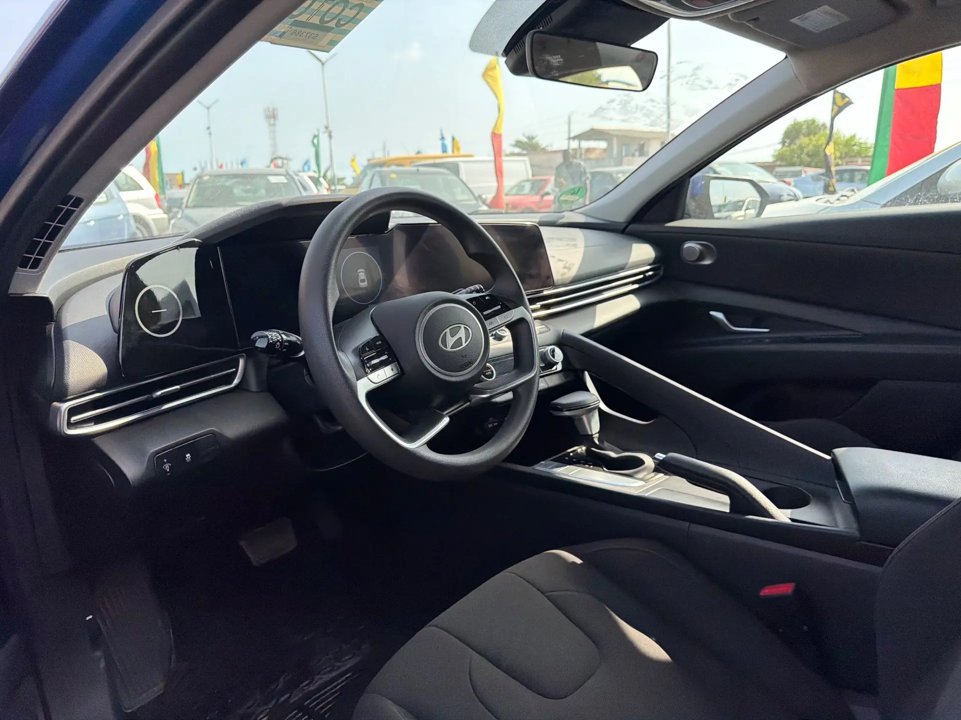 Hyundai Elantra 2024