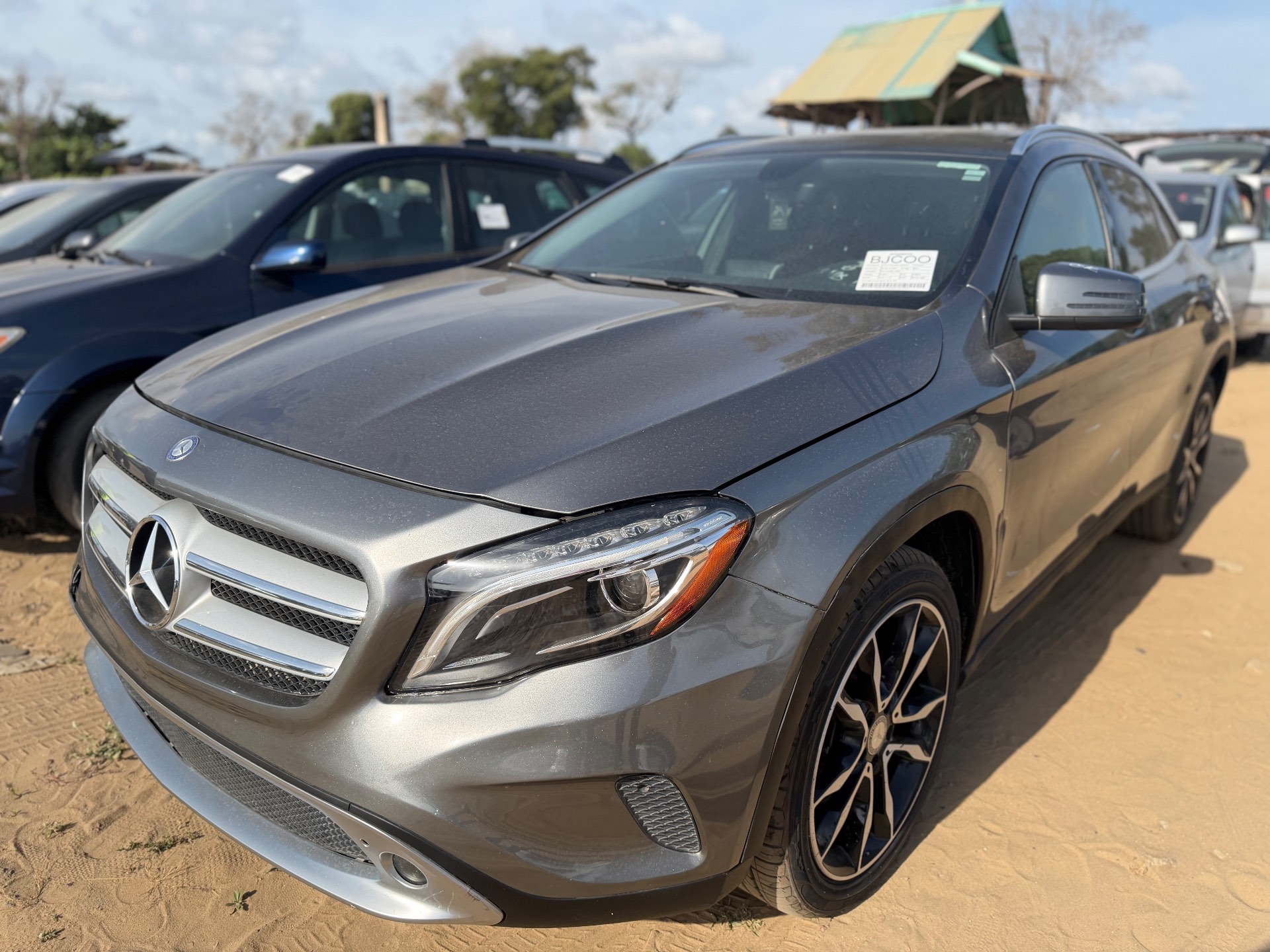 MERCEDES-BENZ GLA 250 2015