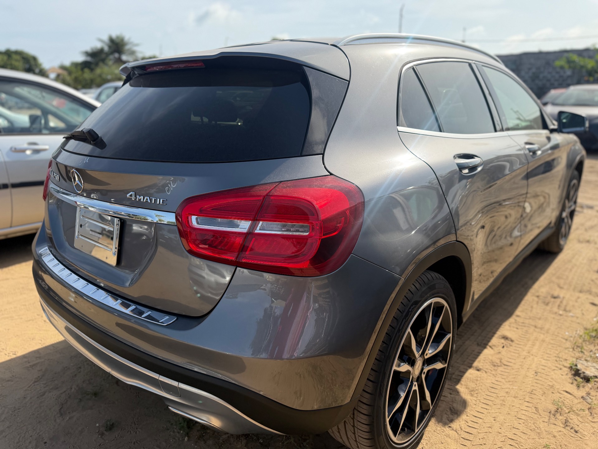 MERCEDES-BENZ GLA 250 2015