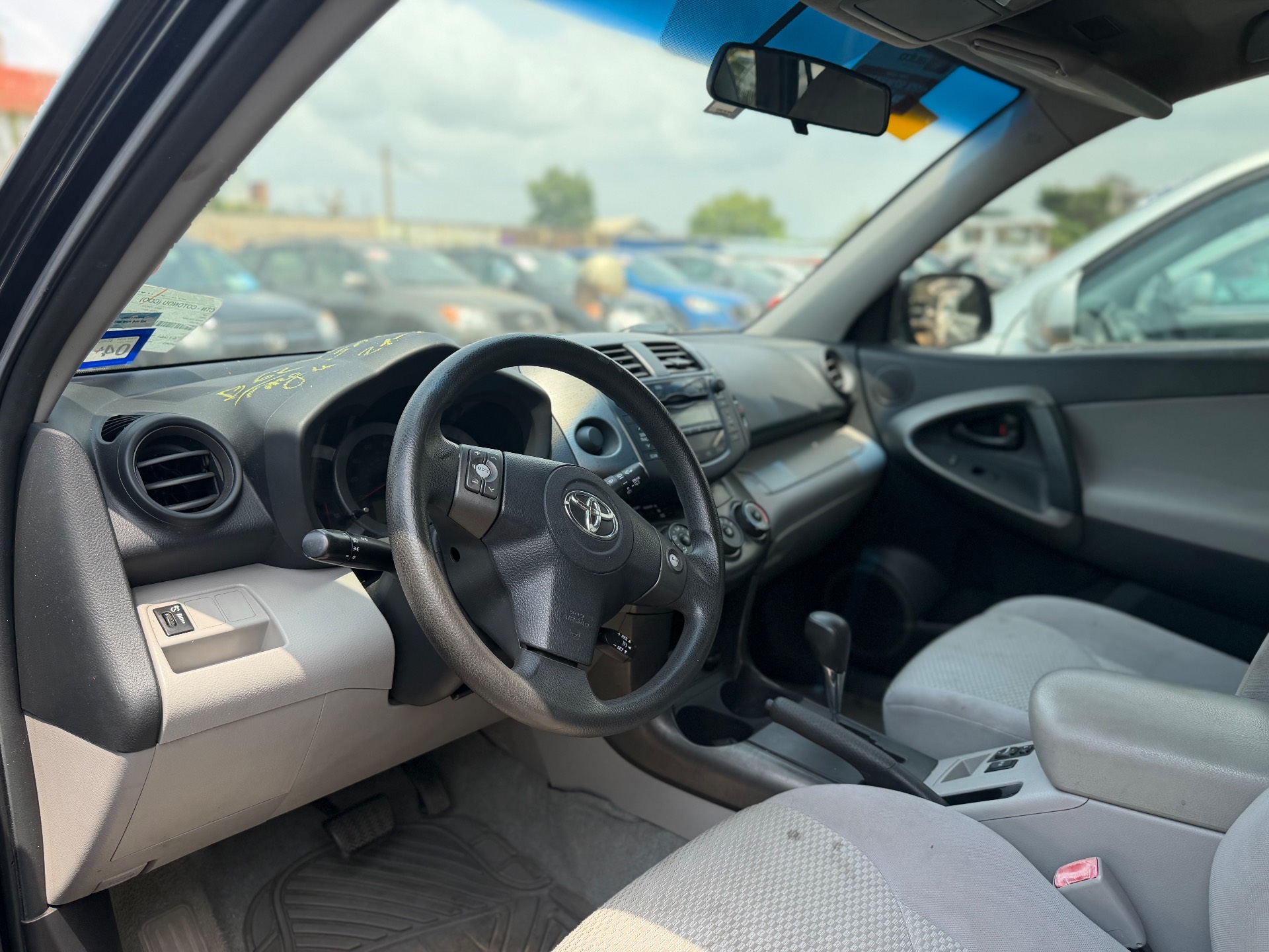 Toyota RAV4 2011