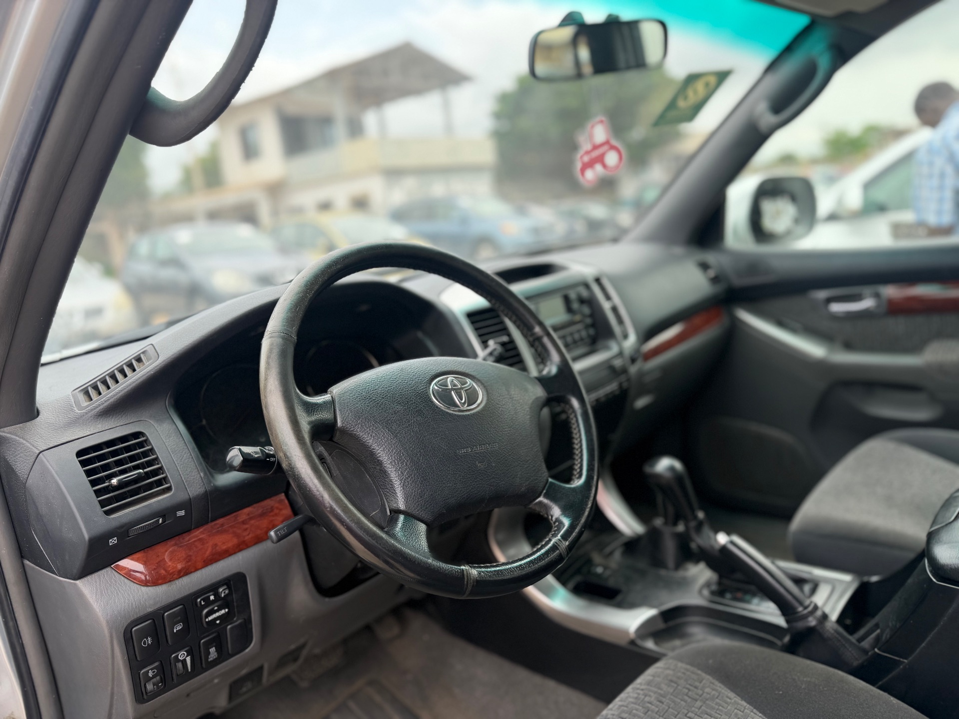 Toyota Land Cruiser 2004