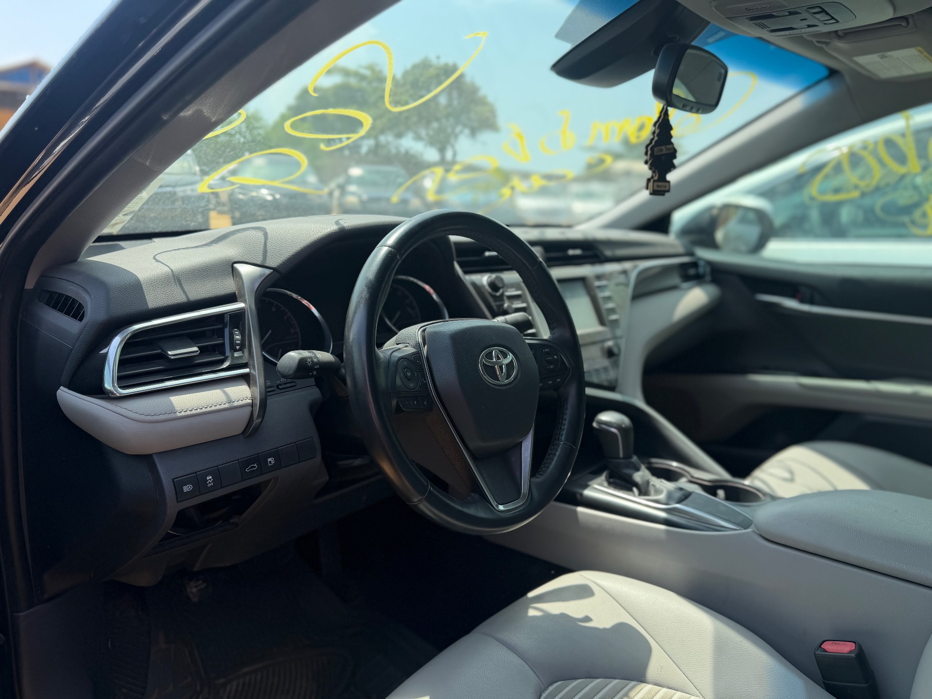 Toyota Camry 2019