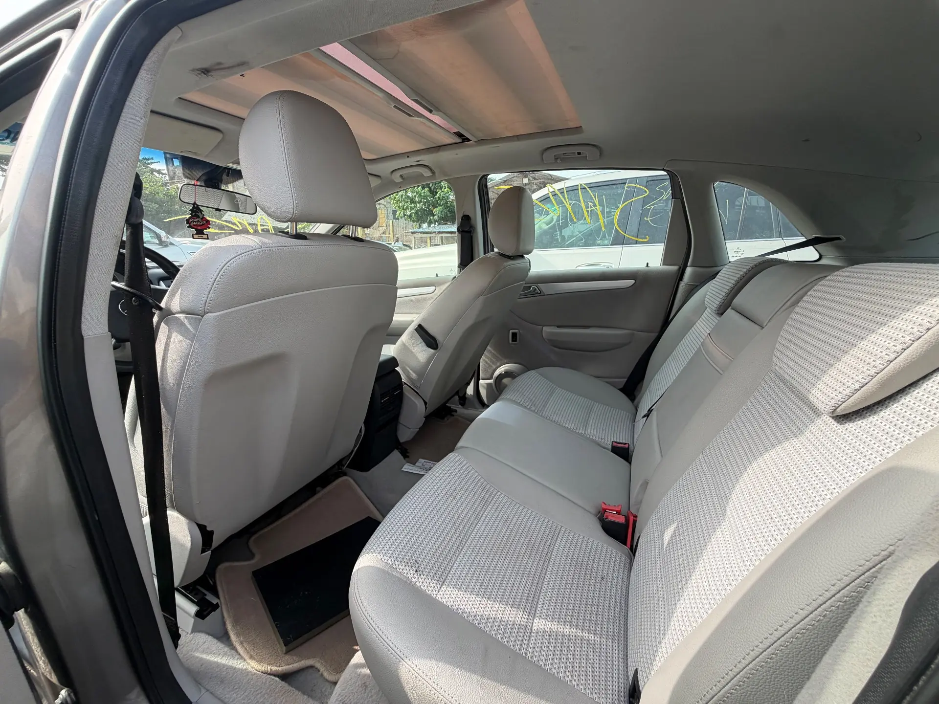 MERCEDES-BENZ B 200 2005