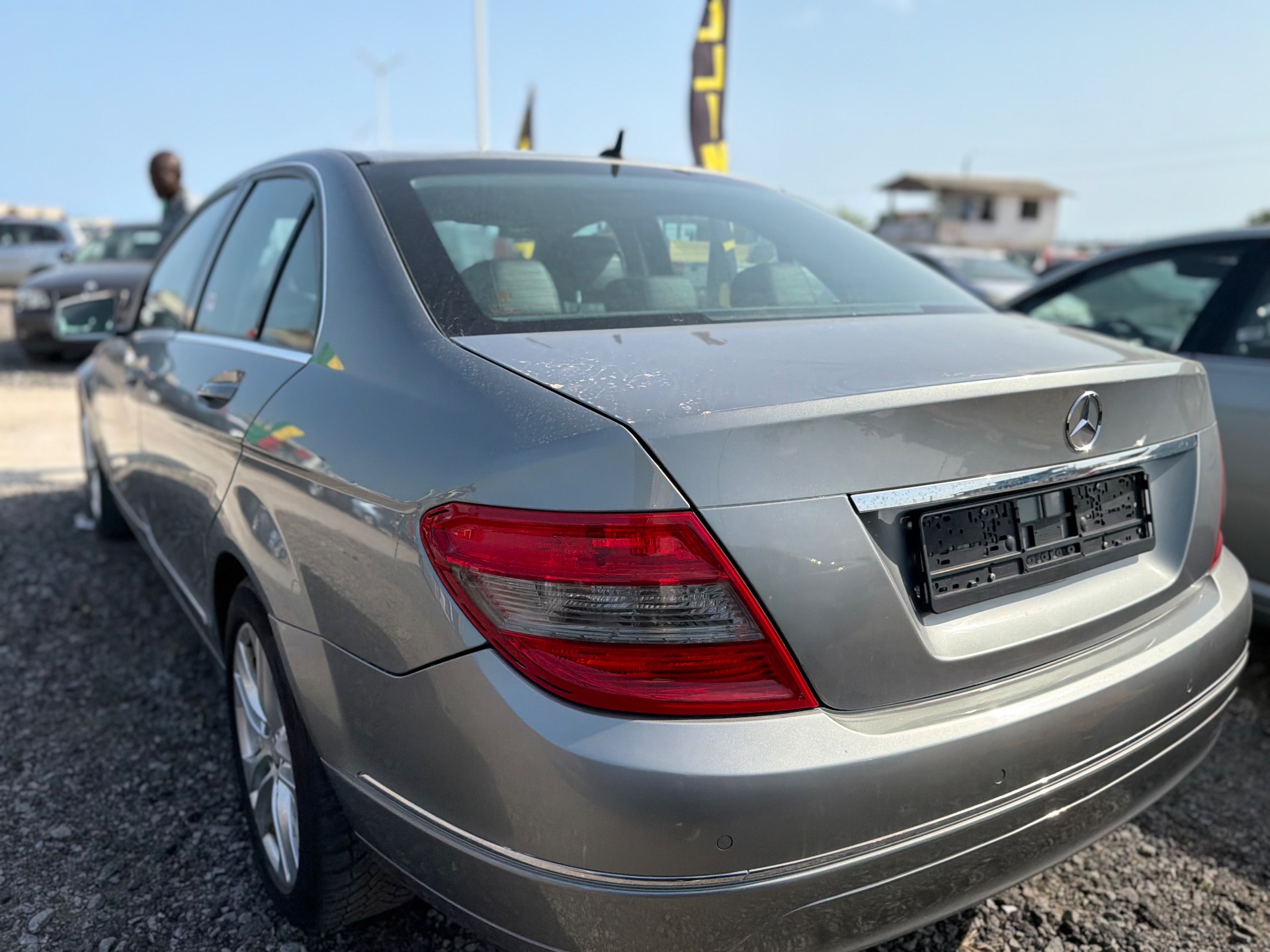 MERCEDES-BENZ C-200 2011