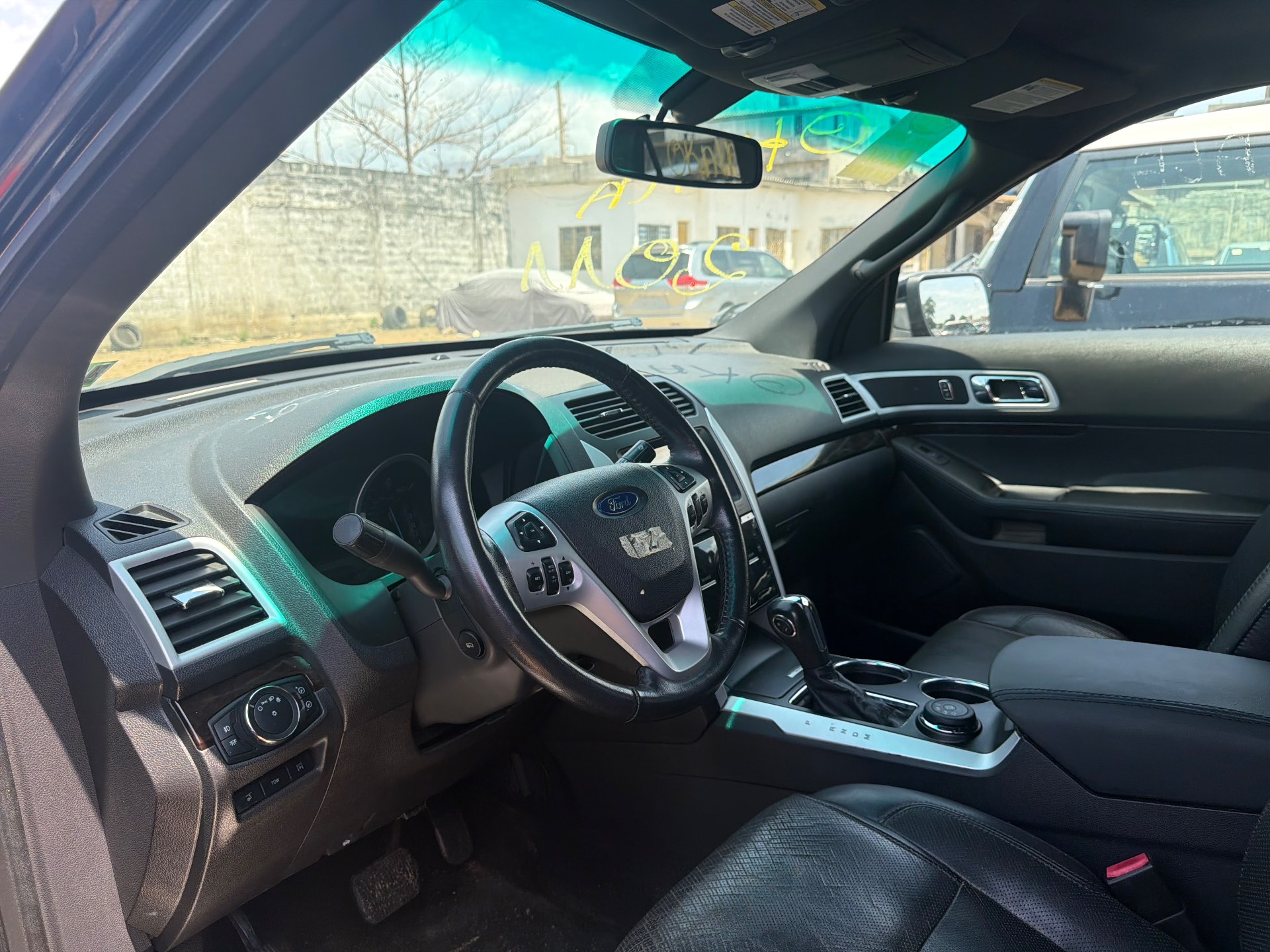FORD Explorer 2011