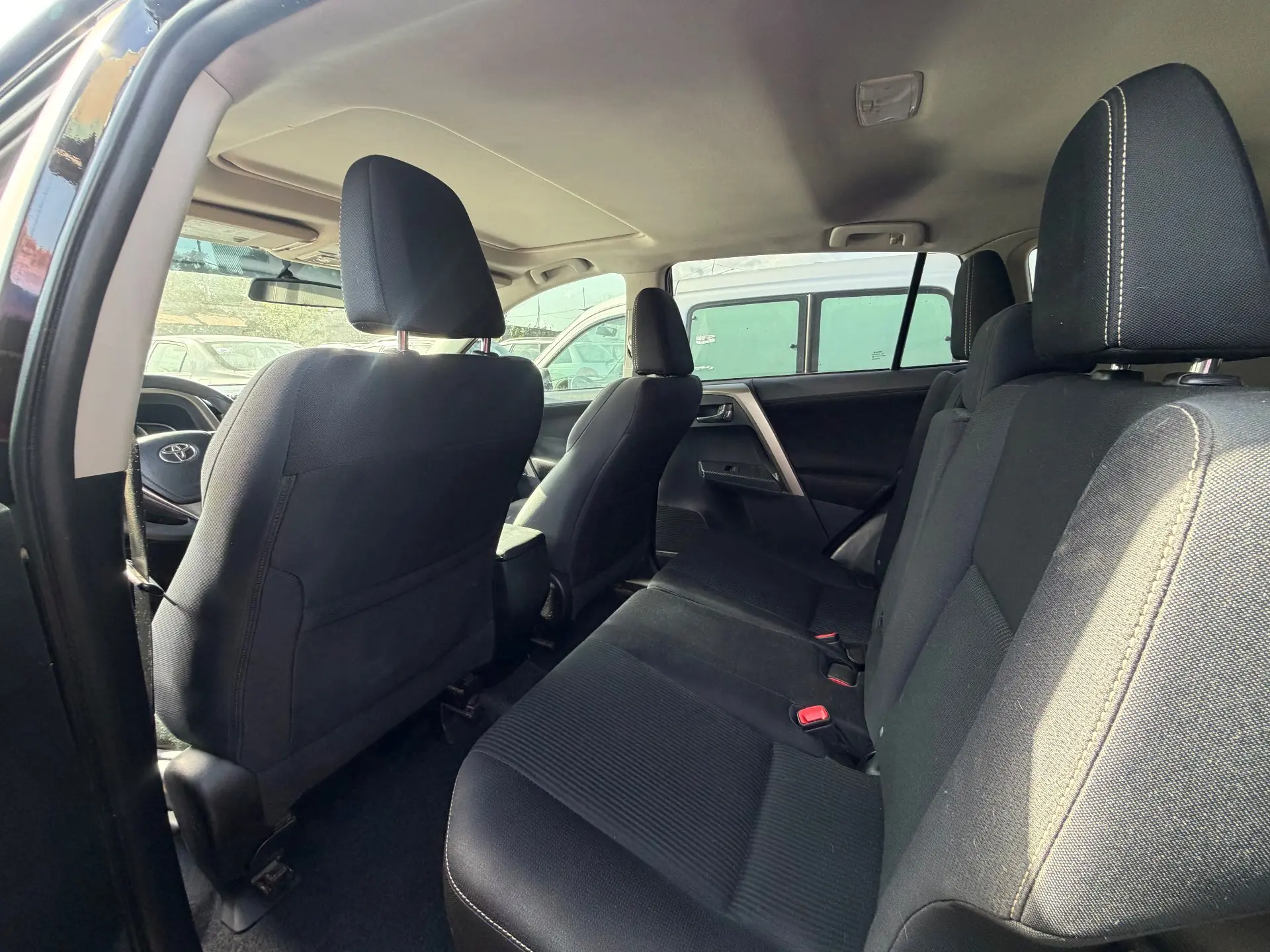 Toyota RAV4 XLE 2014