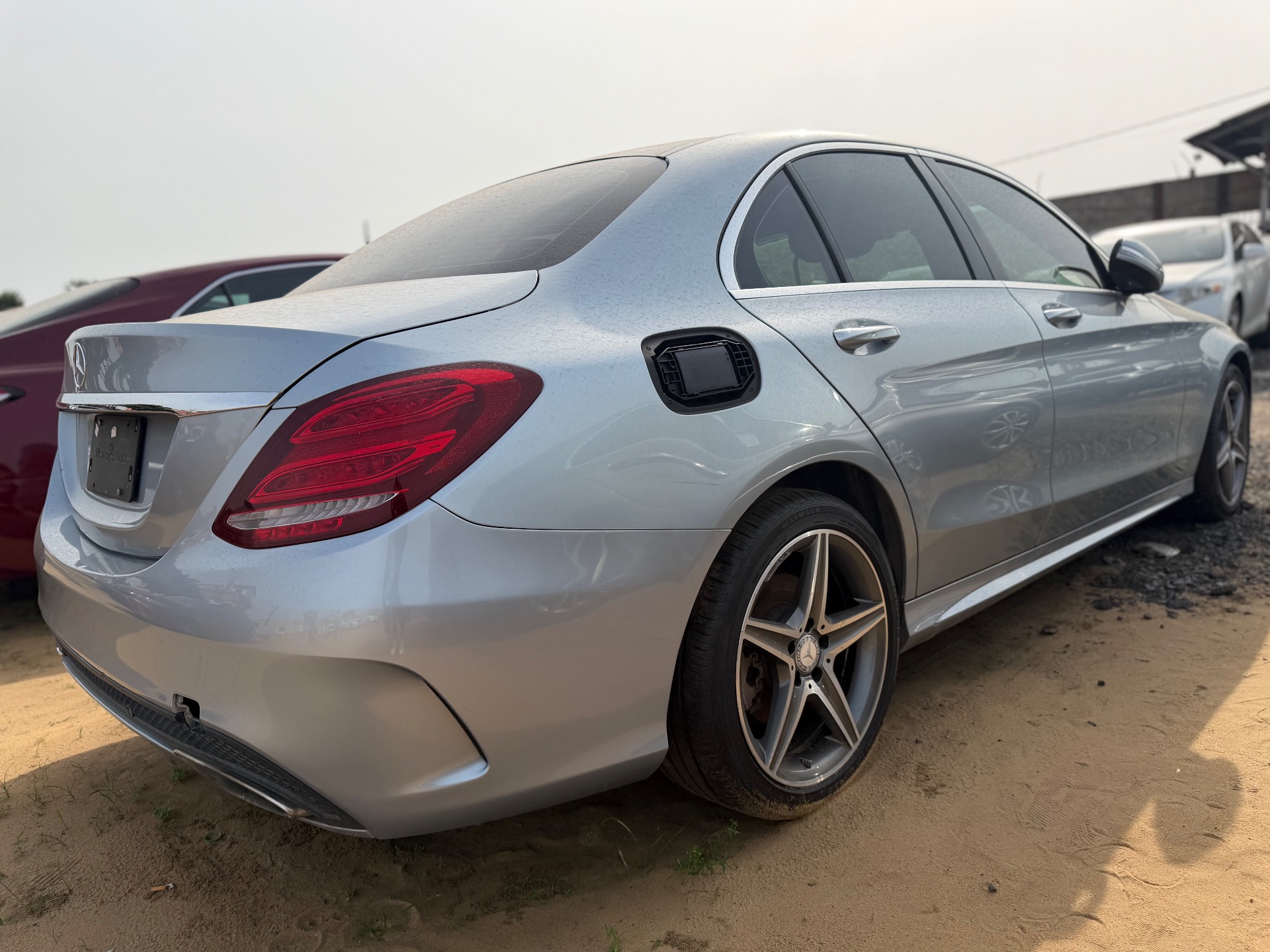 MERCEDES-BENZ E 300 2015
