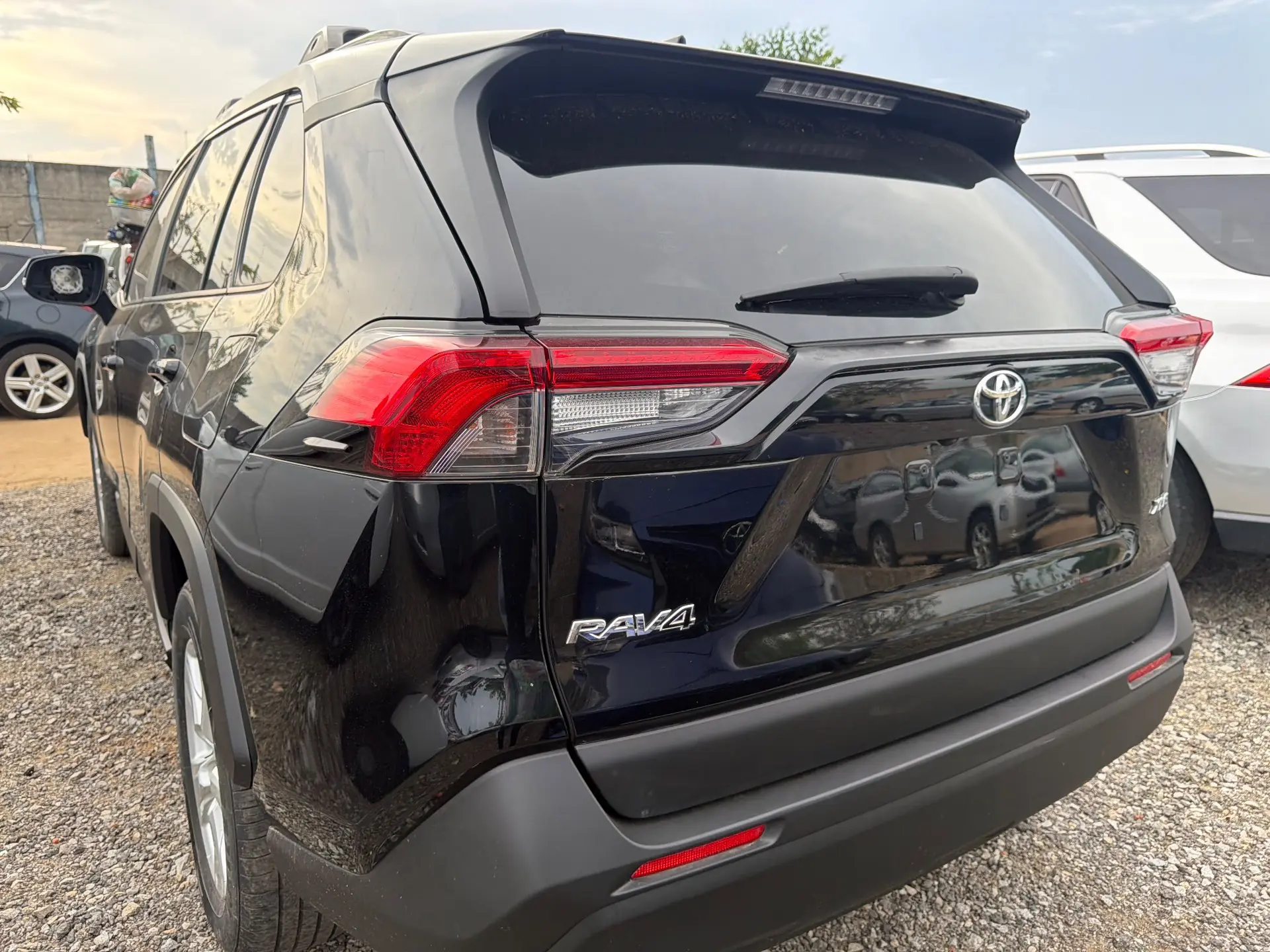Toyota RAV4 XLE 2019