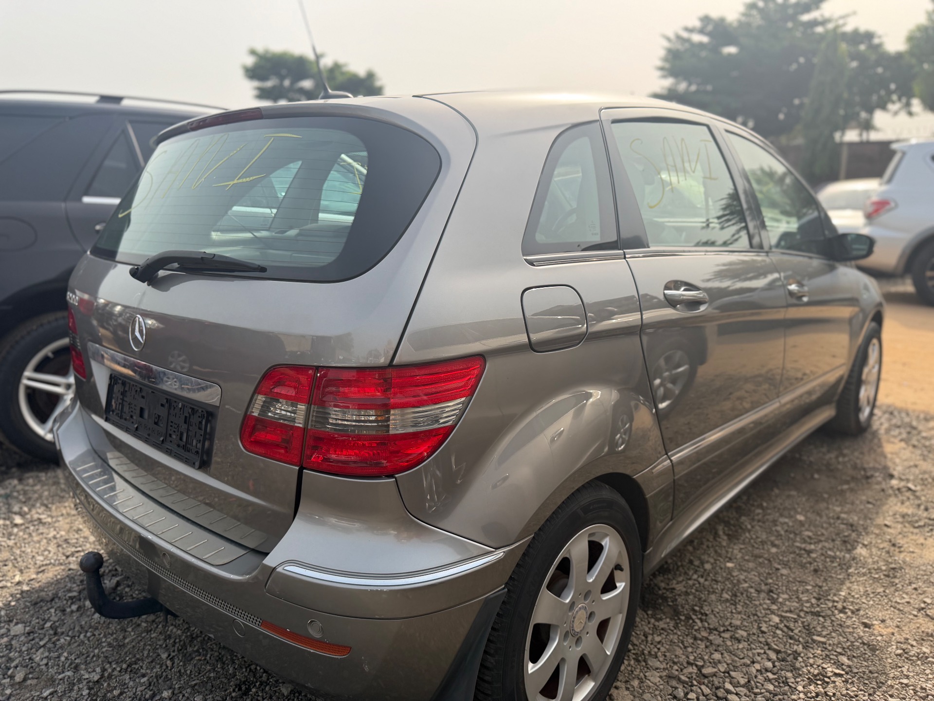 MERCEDES-BENZ B 200 2005