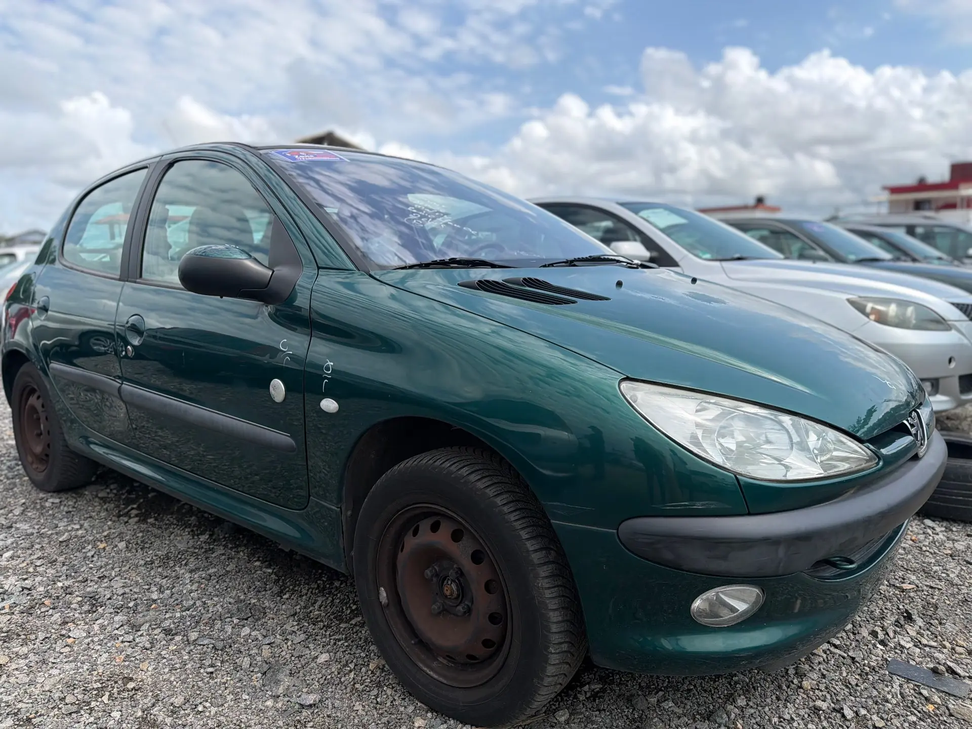 Peugeot 208 2001