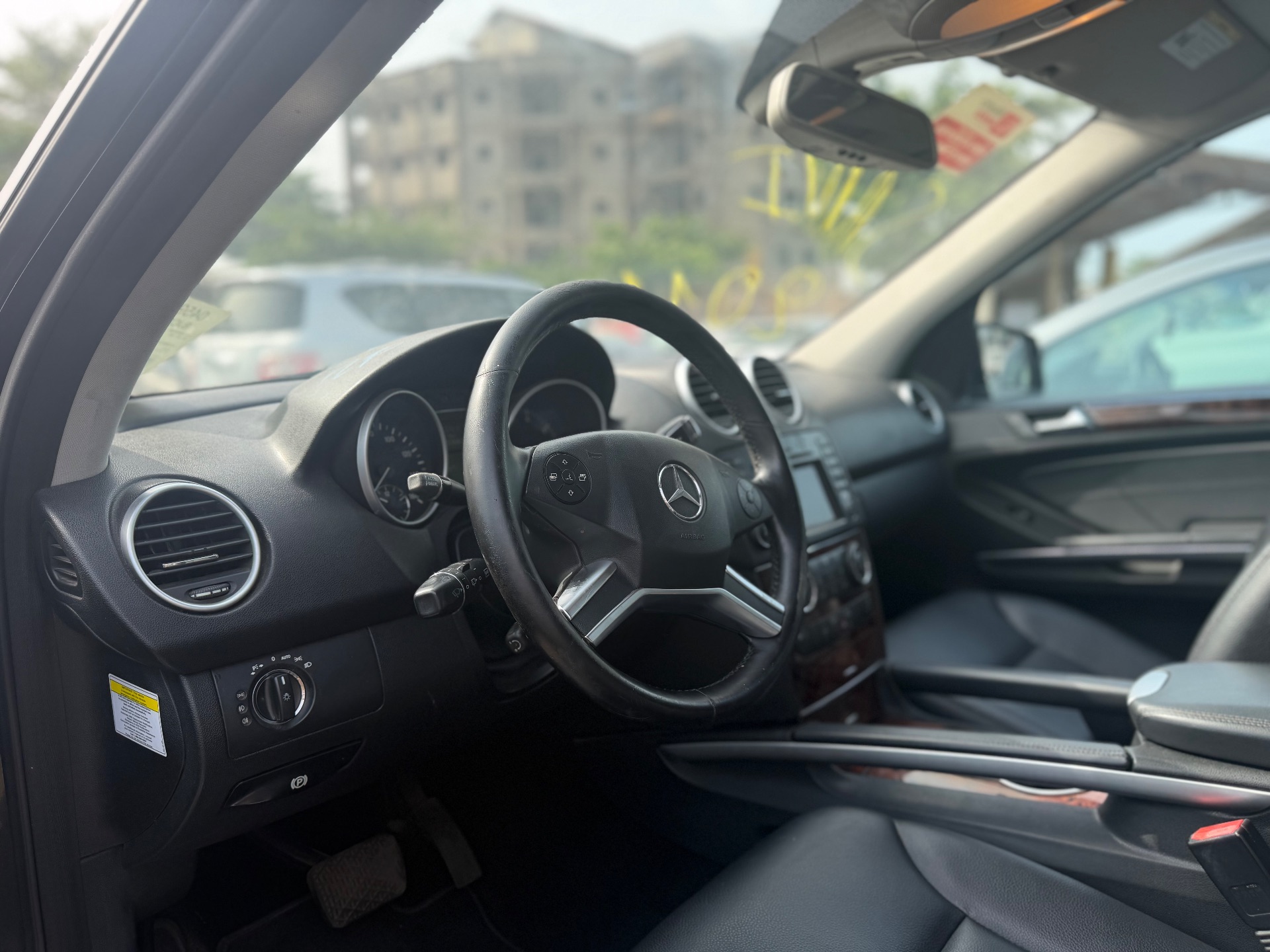 MERCEDES-BENZ ML350 2011
