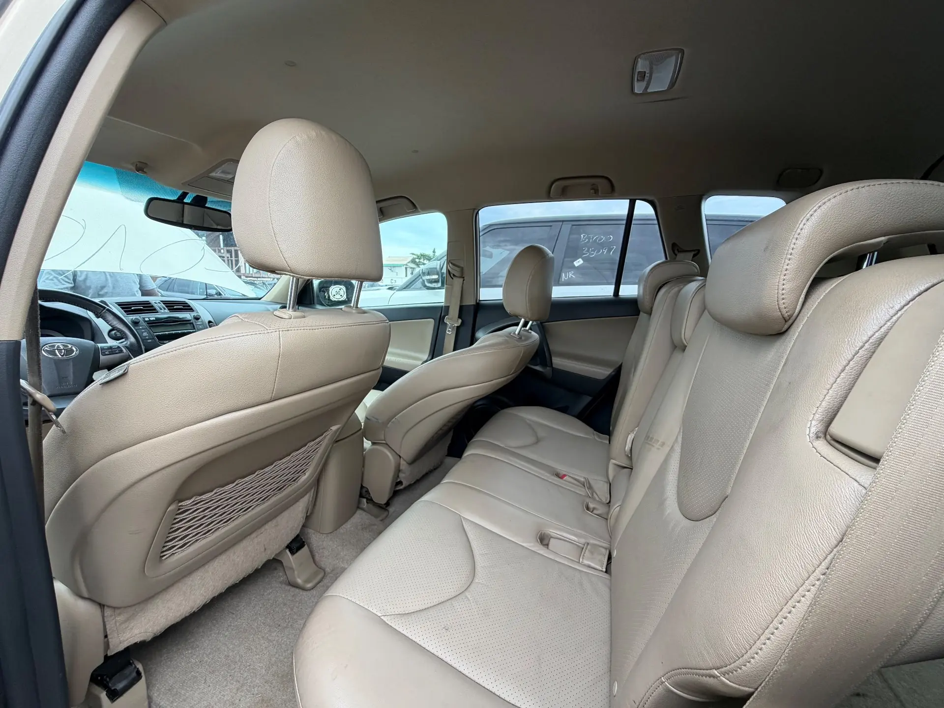 Toyota RAV4 LE 2010