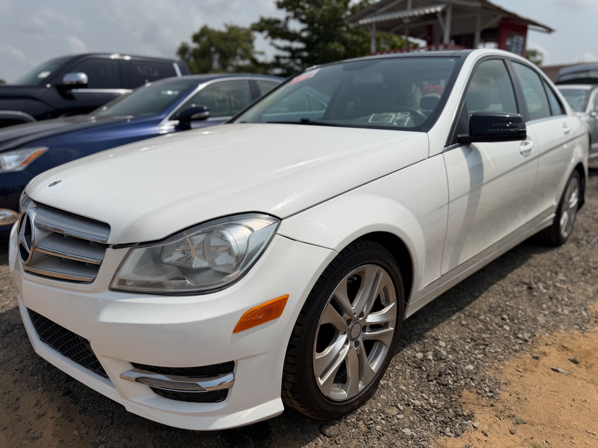 MERCEDES-BENZ C-300 2013