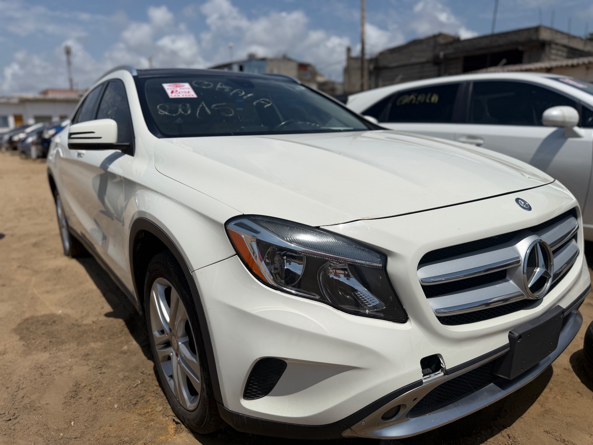 MERCEDES-BENZ GLA 250 2015