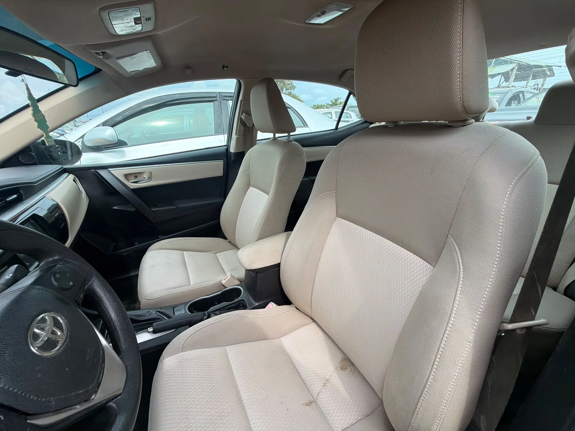 Toyota Corolla 2015