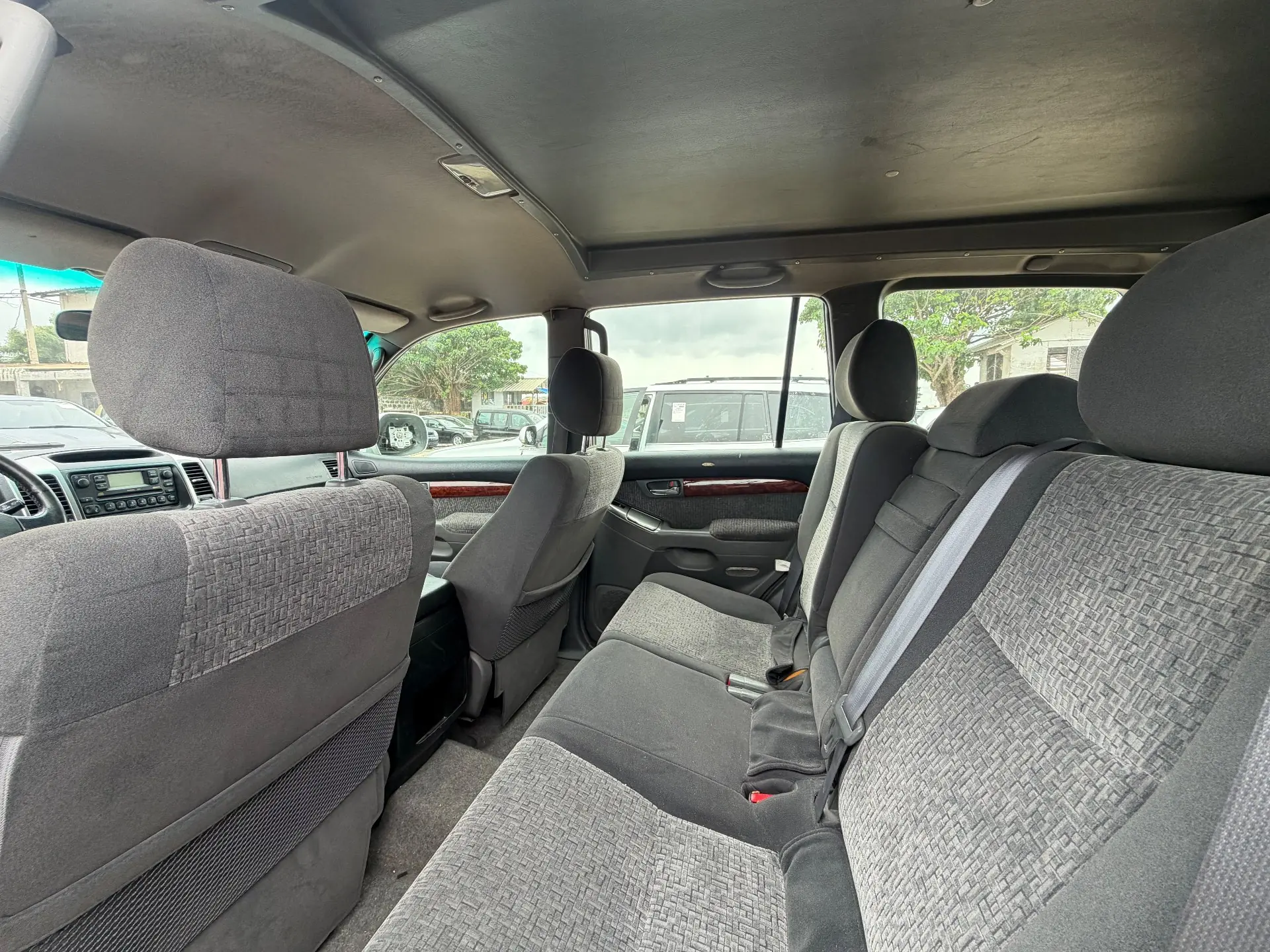 Toyota Land Cruiser 2004