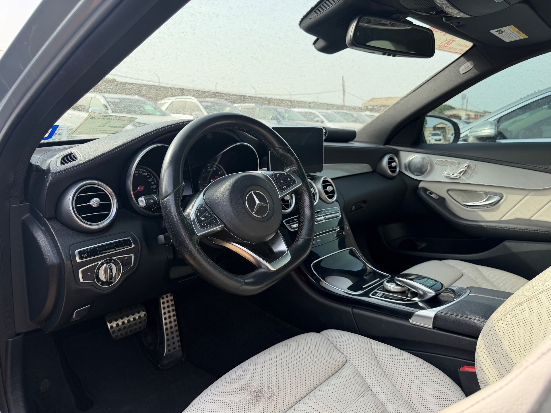 MERCEDES-BENZ E 300 2015