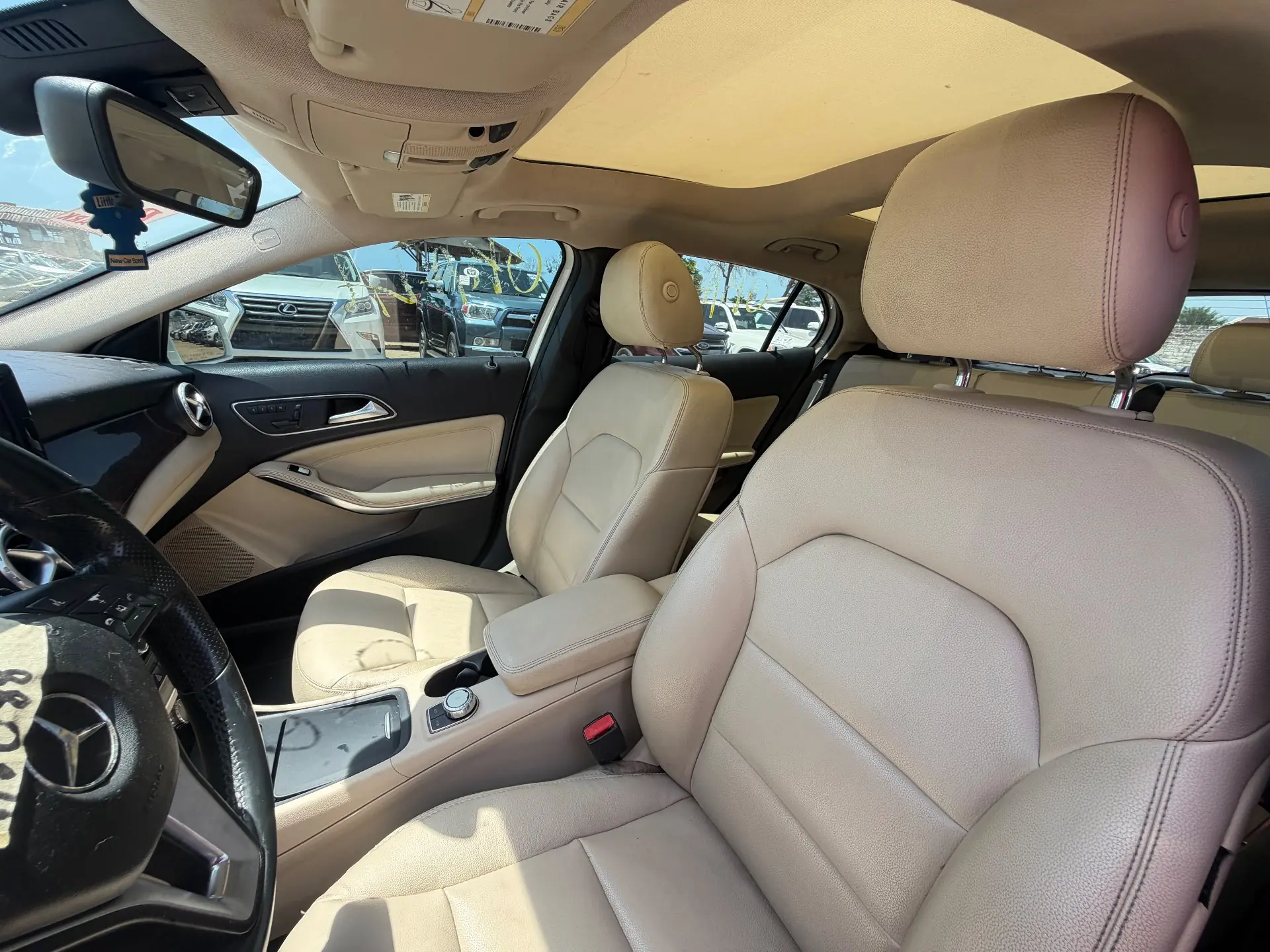 MERCEDES-BENZ GLA 250 2015