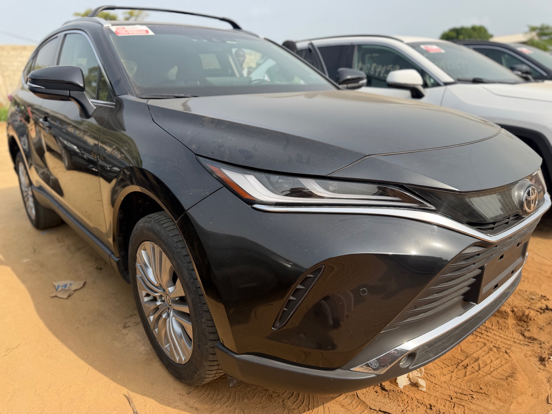 Toyota Venza XLE 2023