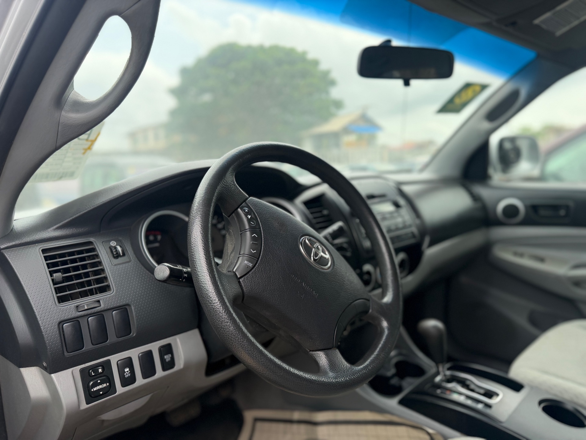 Toyota Tacoma 2011