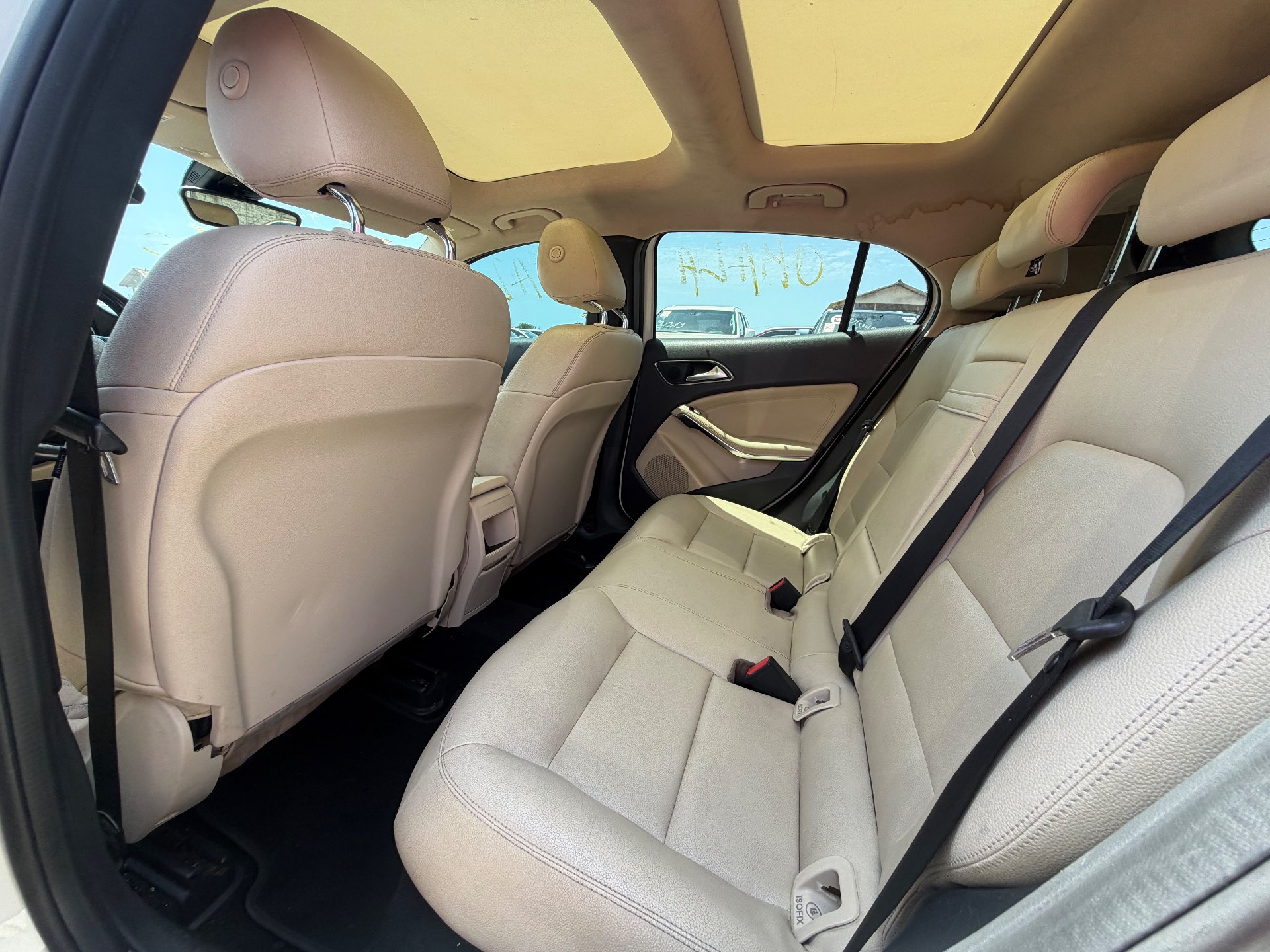 MERCEDES-BENZ GLA 250 2015