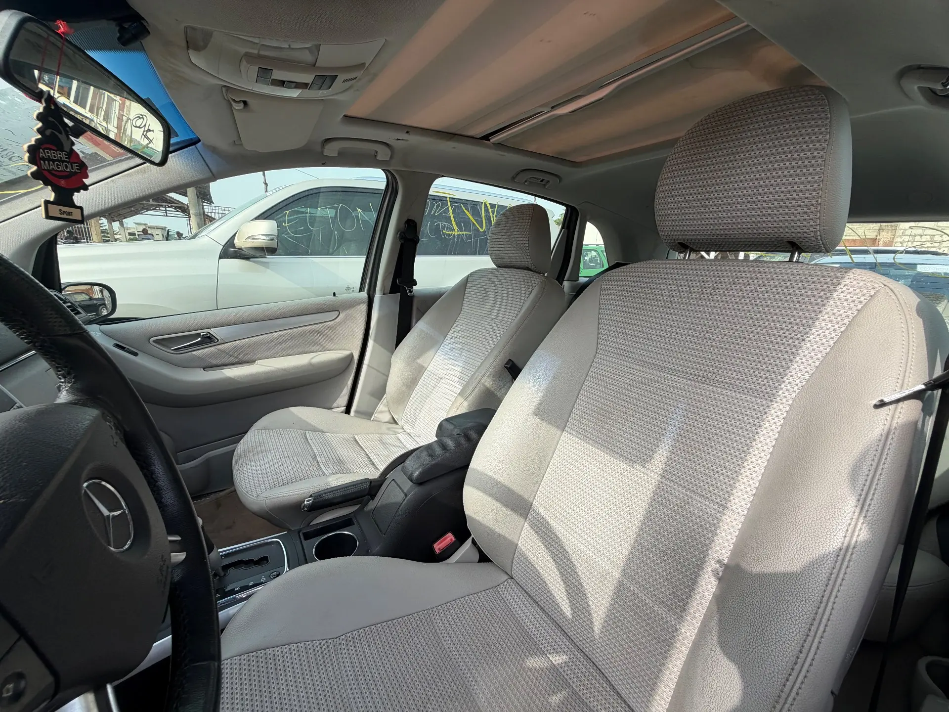 MERCEDES-BENZ B 200 2005