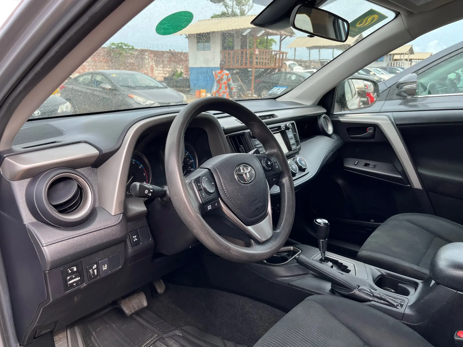 Toyota RAV4 LE 2017