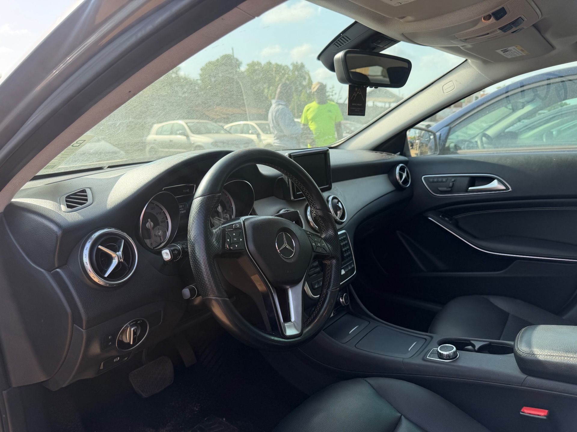 MERCEDES-BENZ GLA 250 2015