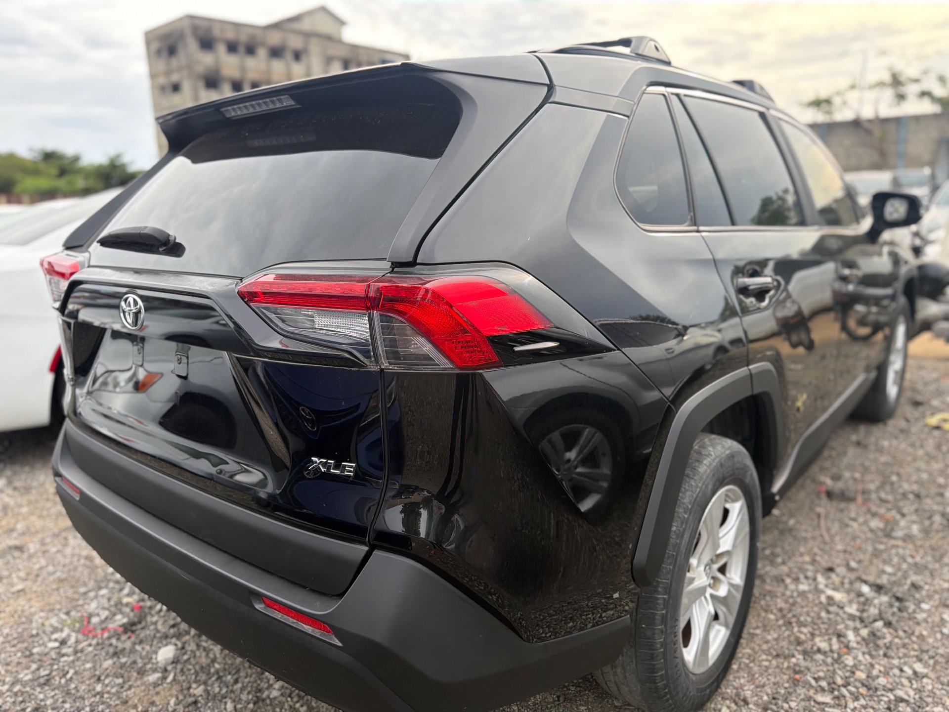 Toyota RAV4 XLE 2019