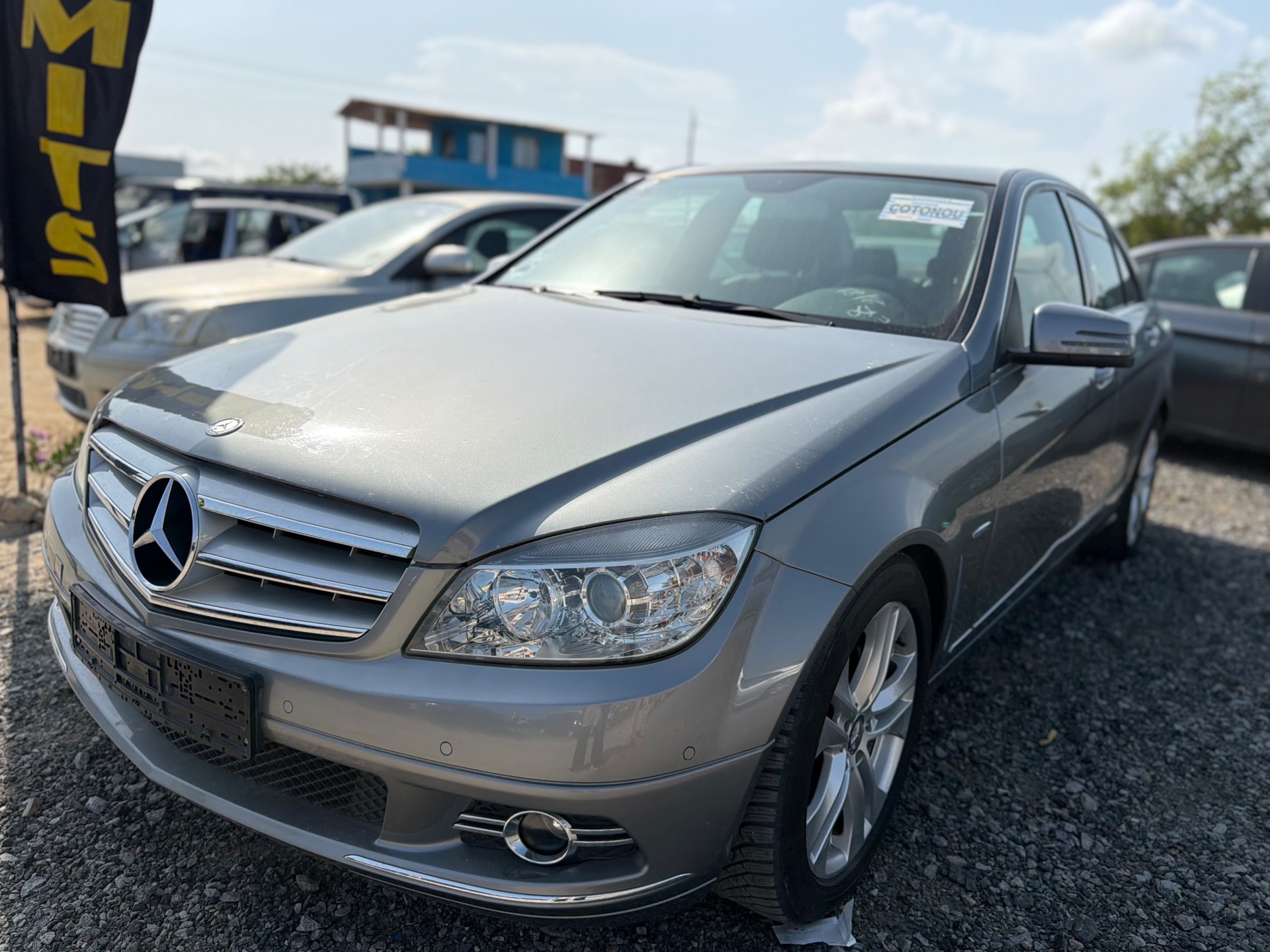 MERCEDES-BENZ C-200 2011