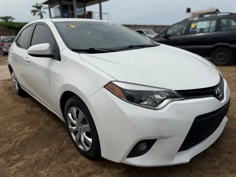 Toyota Corolla 2015