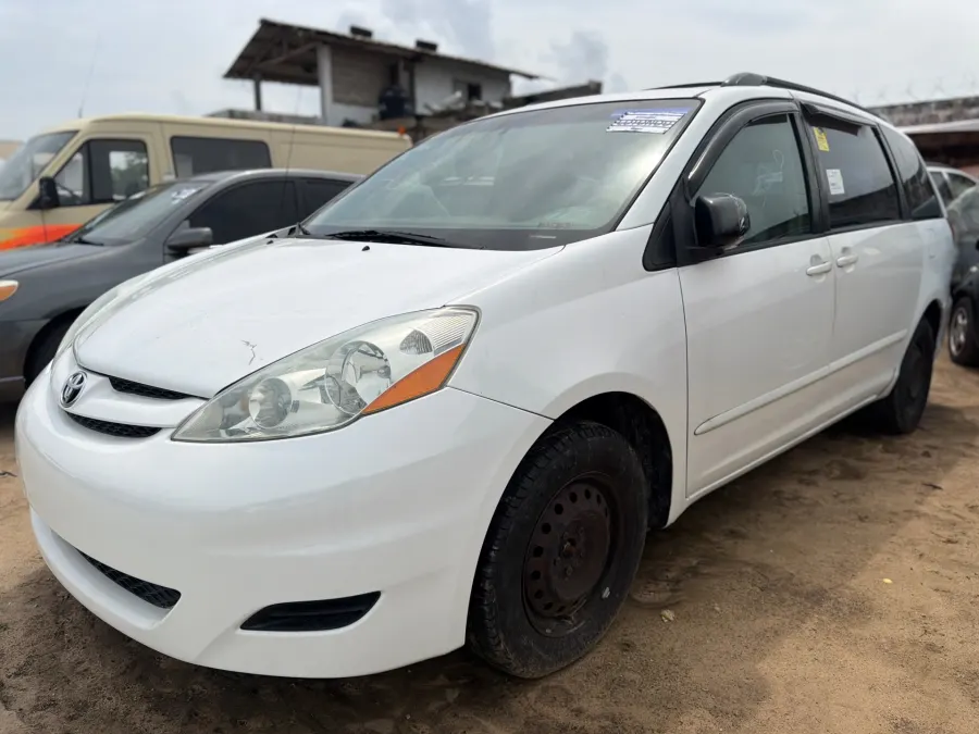 Toyota Sienna 2006
