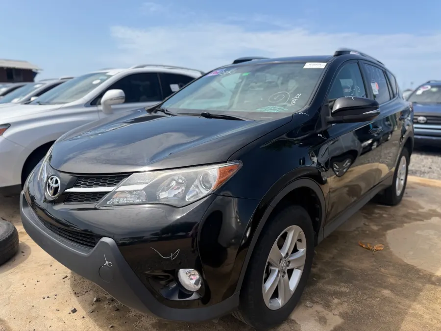 Toyota RAV4 XLE 2014