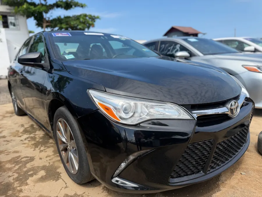 Toyota Camry 2015