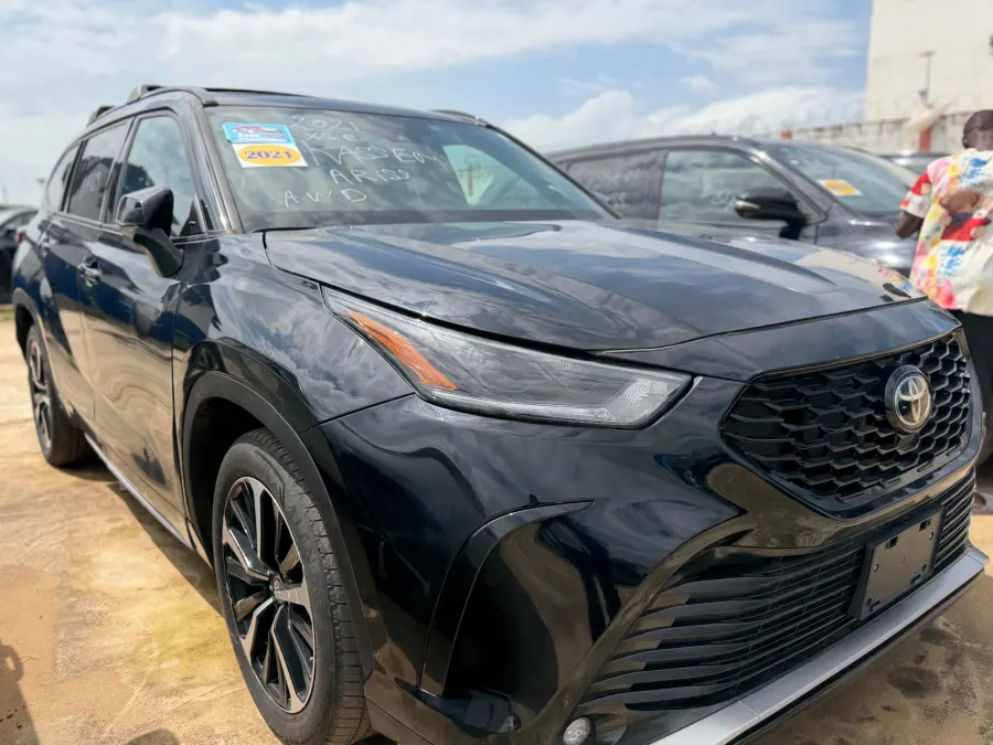 Toyota Highlander 2021