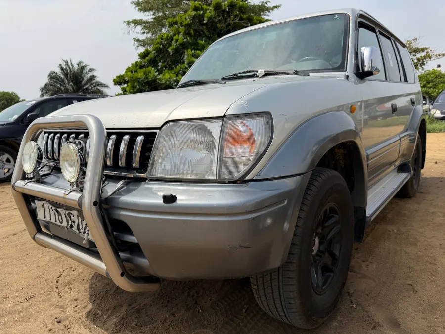 Toyota Land Cruiser 2000