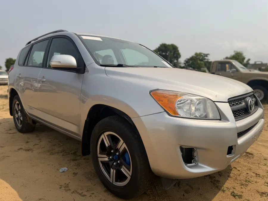 Toyota RAV4 2010