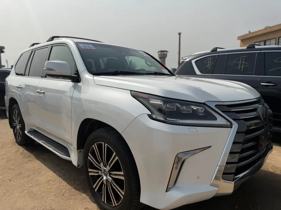 Lexus LX 570 2019