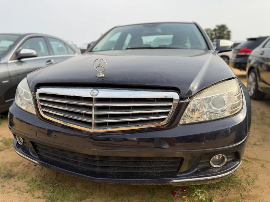 MERCEDES-BENZ C-200 2008
