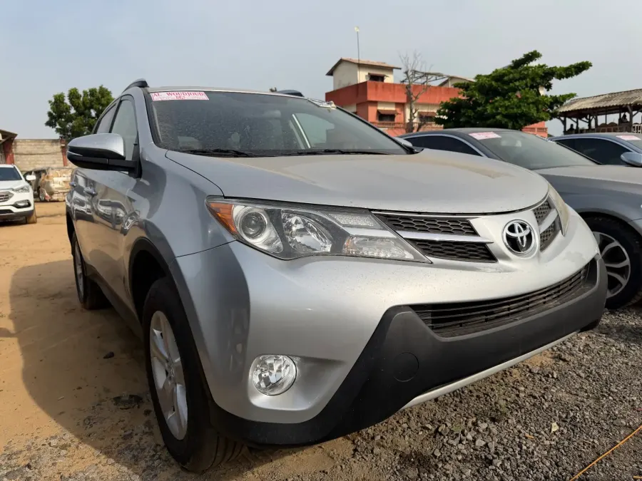Toyota RAV4 XLE 2013