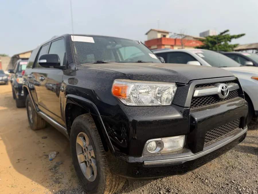 Toyota 4 RUNNER SR5 2010