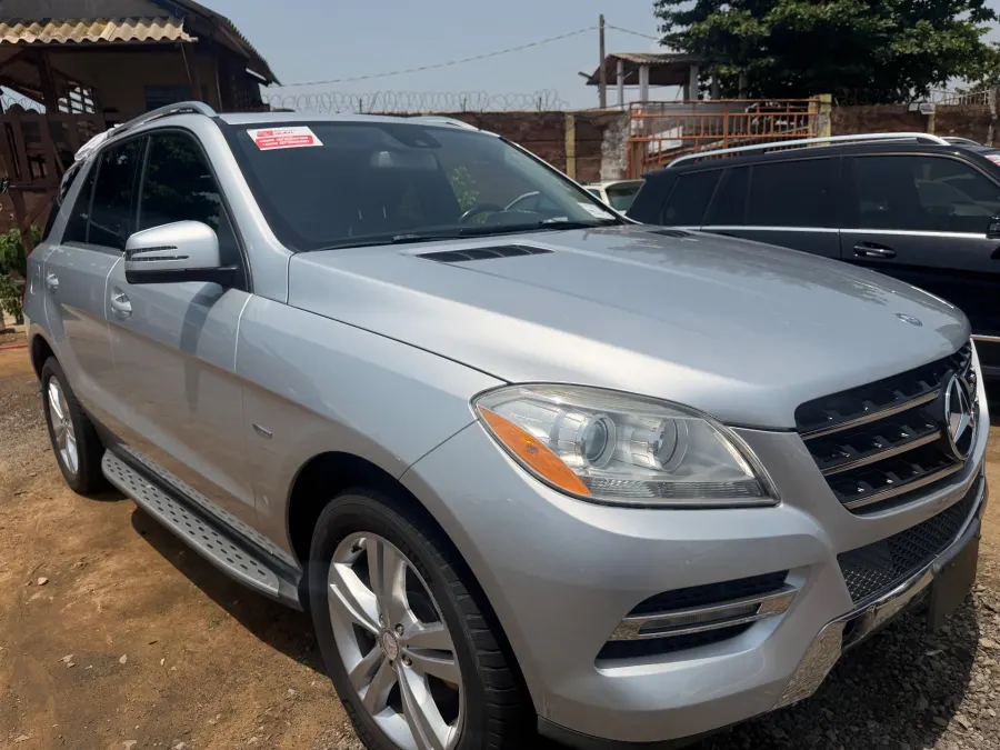 MERCEDES-BENZ ML350 2012