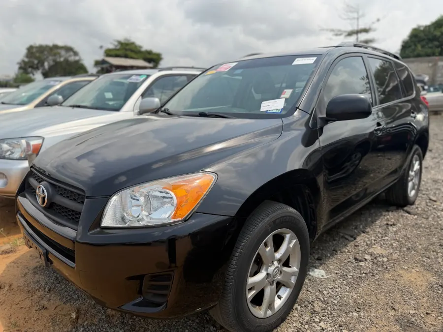 Toyota RAV4 2011