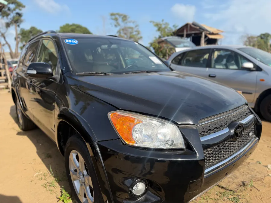 Toyota RAV4 2011