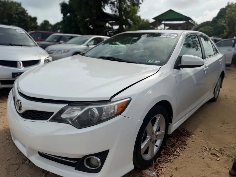 Toyota Camry 2014